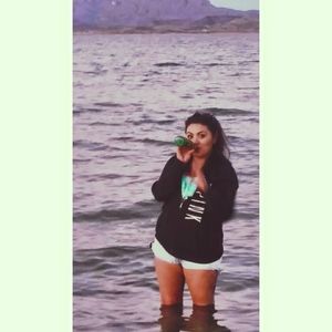 Meet your Posher, Jade