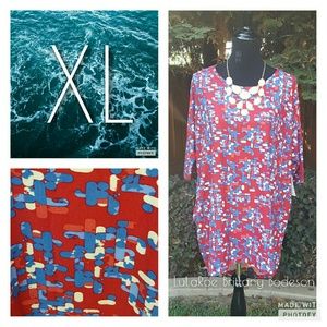 LuLaRoe Irma tunic