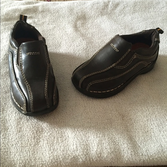 Boys shoes size 8