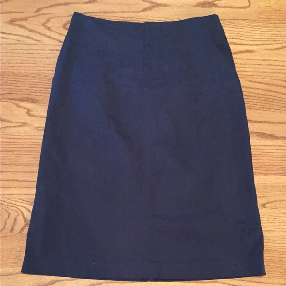 🎉Lowest!! Navy Banana Republic skirt,sz 6