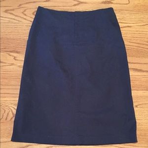 🎉Lowest!! Navy Banana Republic skirt,sz 6