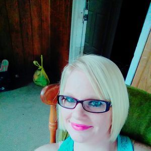 Meet your Posher, Nickie