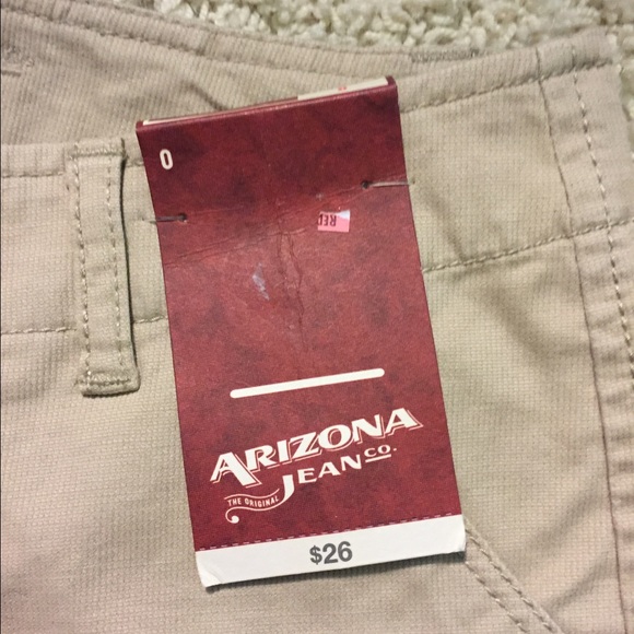 Khaki shorts w/ tags - Picture 2 of 3