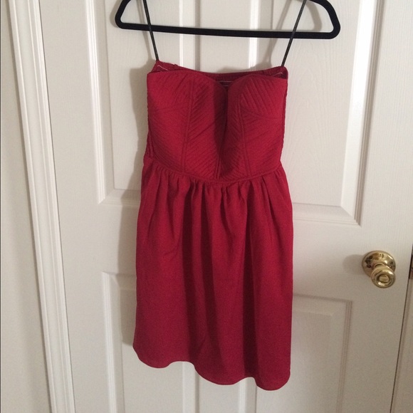 Strapless sweetheart dress