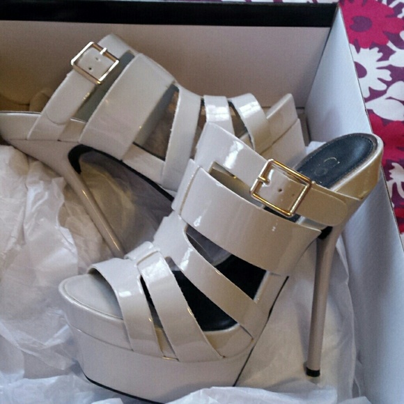 High heels - Picture 2 of 3