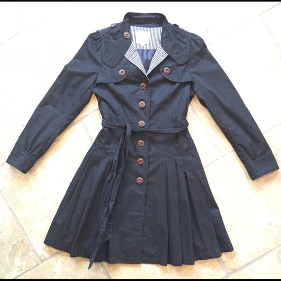 ROMEO & JULIET COUTURE light over coat