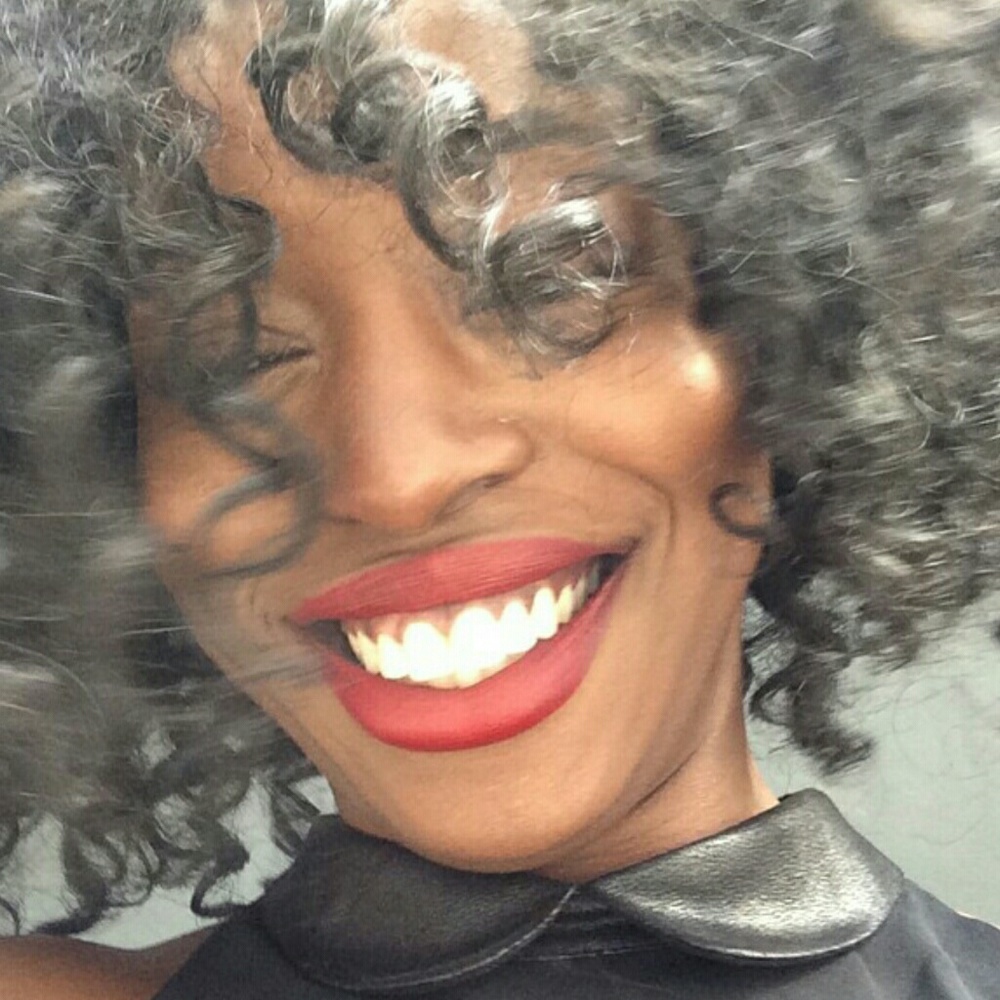 Meet your Posher, Eclectic Eyz