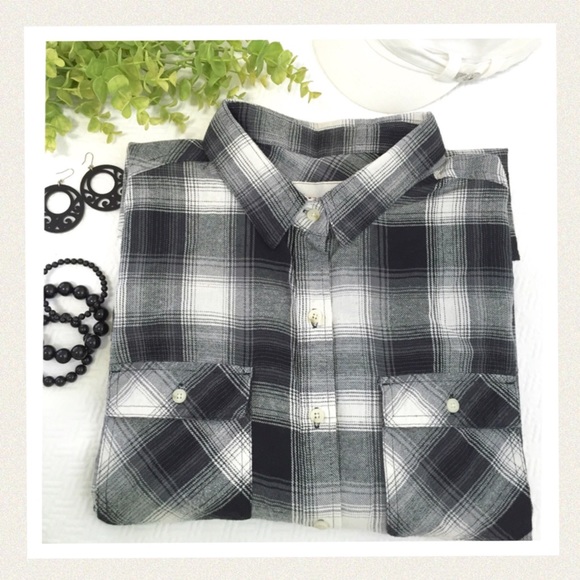 Mossimo Supply Co. Tops - Ladies soft flannel oversized  top.