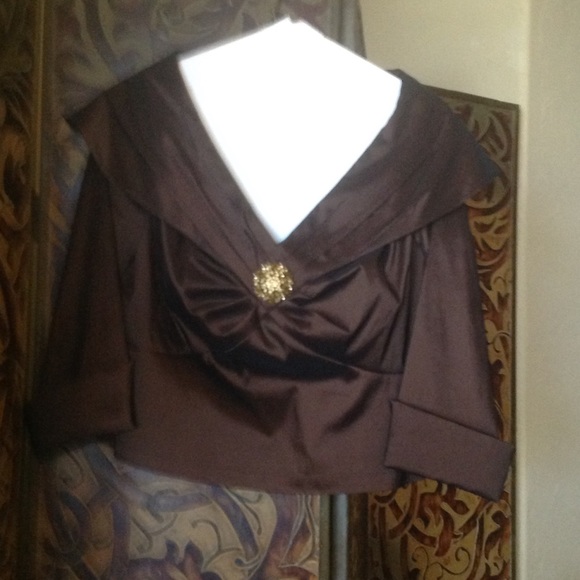 Beautiful formal gown - Picture 1 of 3