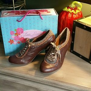 Poetic Licence Pumps