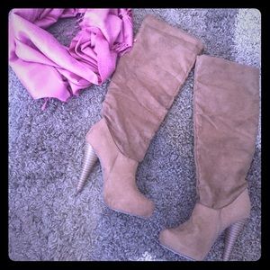 💕Michael Antonio tan & suede knee-high boots💕
