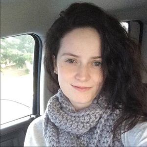 Meet your Posher, Dana