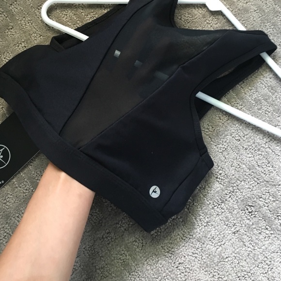 Sale❤️🎉Black mesh workout bra top - Picture 4 of 4