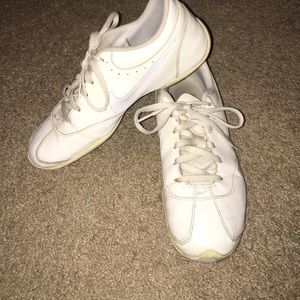 Nike Cheer Unite Tennis Shoes