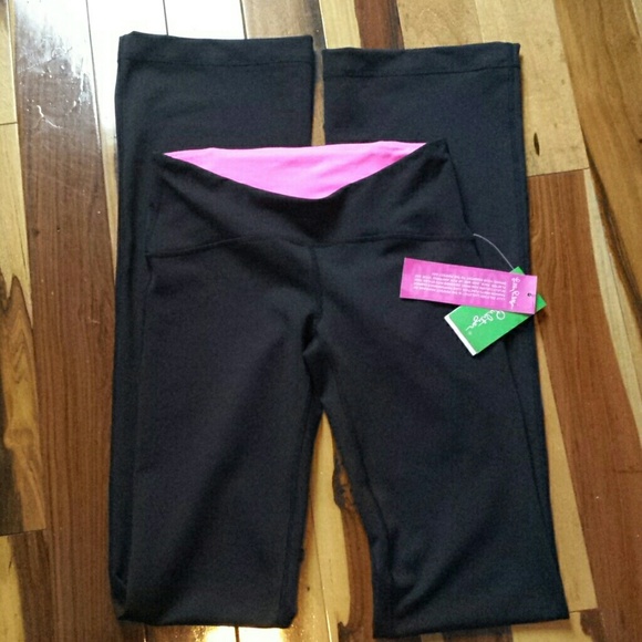 Lilly Pulitzer Luxletic Weekender Pants 💕