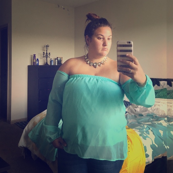 Off the shoulder blue top NWOT