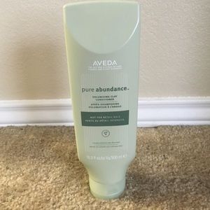Aveda Pure Abundance volumizing clay conditioner