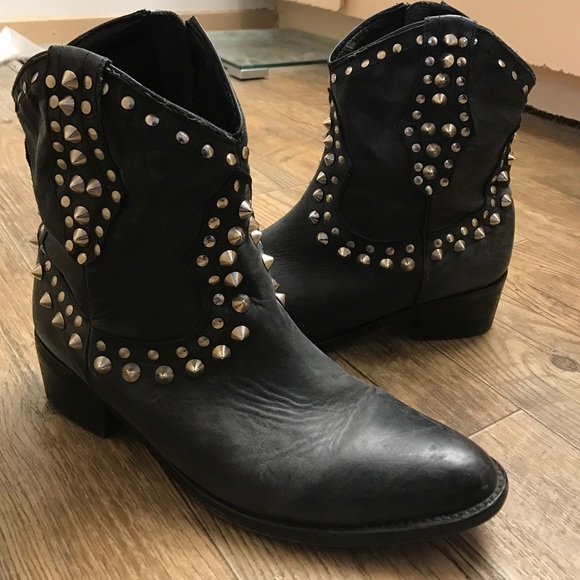 Steve Madden silver studded black leather booties
