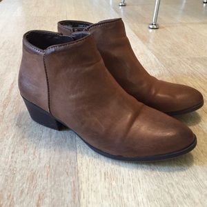 Simply Vera ankle booties