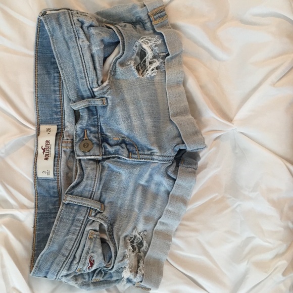 Hollister Jean Shorts - Picture 1 of 4