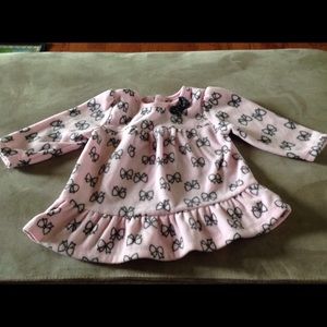 Adorable fleecey baby top