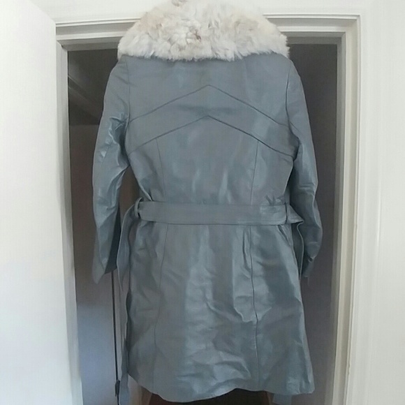 HPπVINTAGE LEATHER 3/4 TRENCH COAT W/ FUR COLLAR - Picture 4 of 4