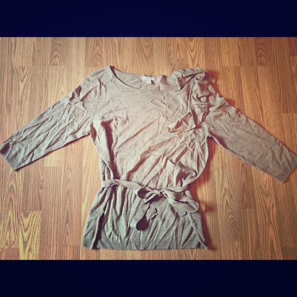 NY & Co. belted ruffled sweater Sz Lg