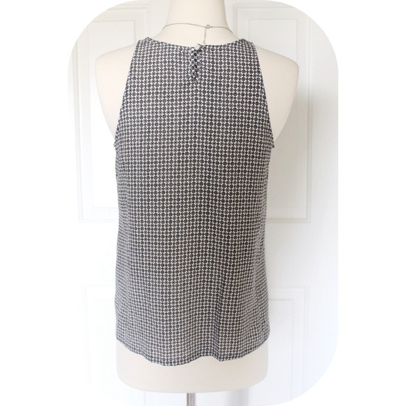 High neck patterned tank - Picture 2 of 4