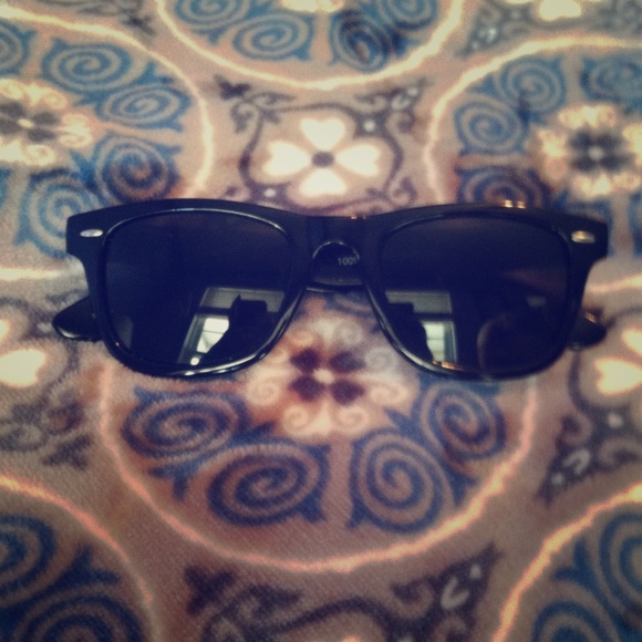 ✨✨ SOLD!!! ✨✨ EXPRESS sunglasses