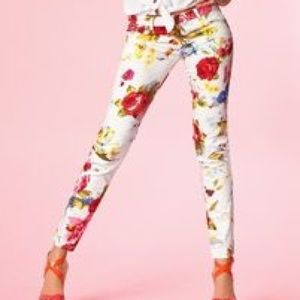 Never worn Boston proper floral print pants