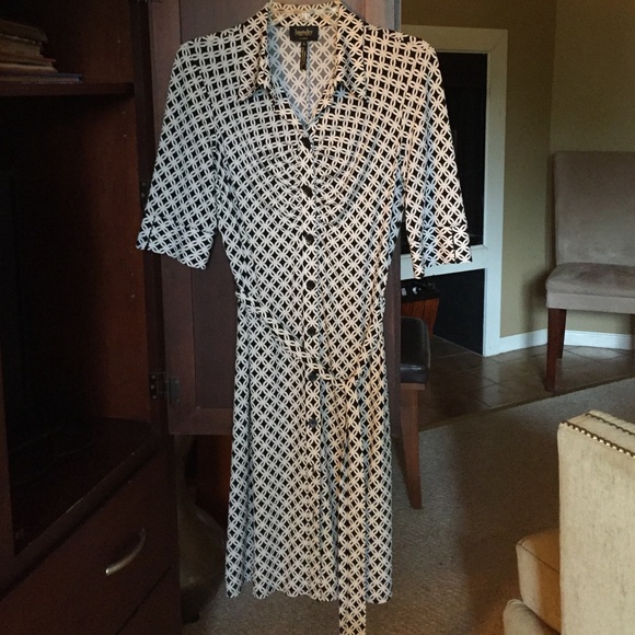 CLOSING SALE Laundry by Shelli Segal FINAL.