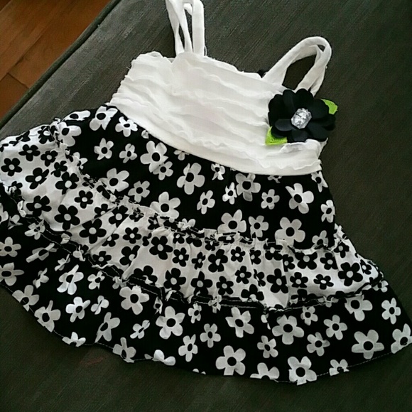 Infant dress