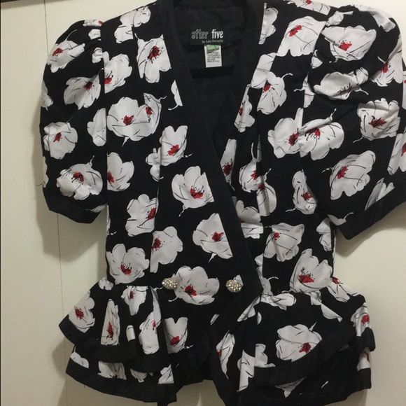 Blazer - Picture 2 of 3