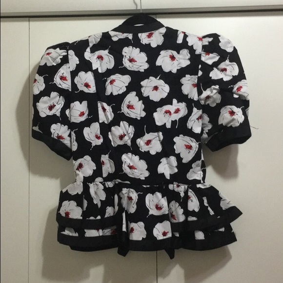 Blazer - Picture 3 of 3