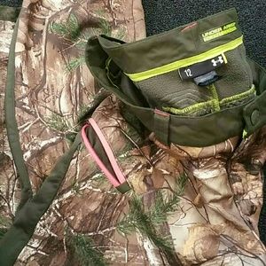 Woman's UA cold gear camo hunting pants