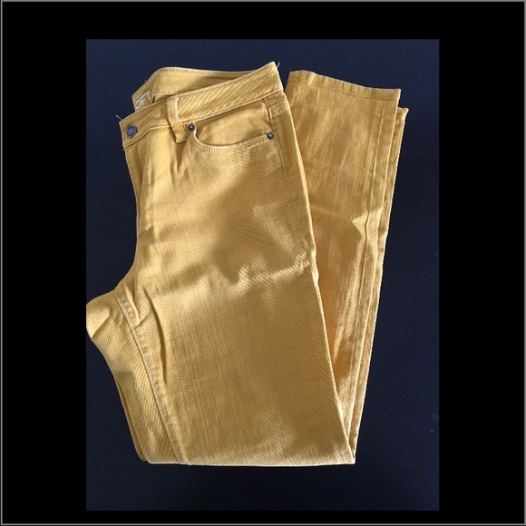 🍂Hello Fall🍂Mustard Skinny Denim