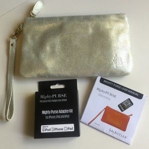 Handbag Butler Mighty Purse Wristlet Phone Charger