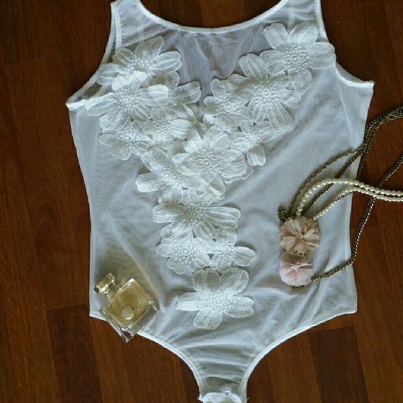 2/$20 🌷HP"see mee "🌷Embroidered mesh bodysuit - Picture 2 of 4