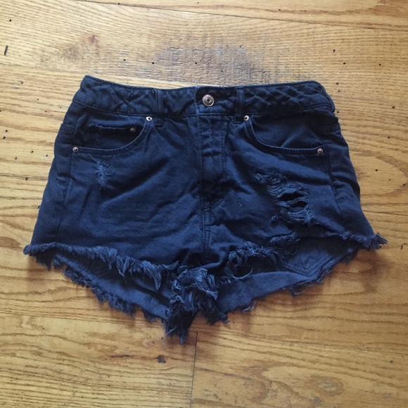 Hugh waisted black Jean shorts, size 4 - Picture 1 of 2