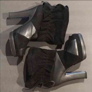 ⚡️BF SALE⚡️IRREGULAR CHOICE Peep Toe Leather Boots