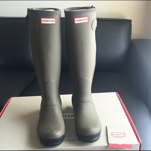 two tone hunter boots