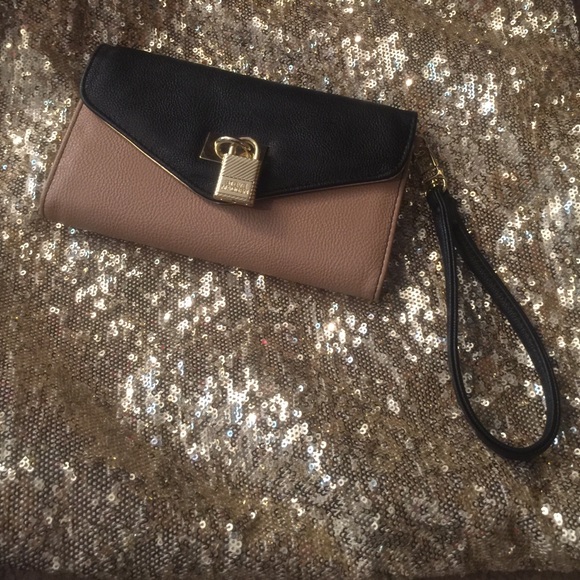 Steve Madden wallet