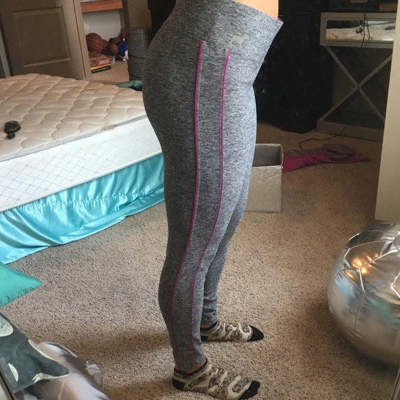 Victoria secret workout tights - Picture 2 of 4
