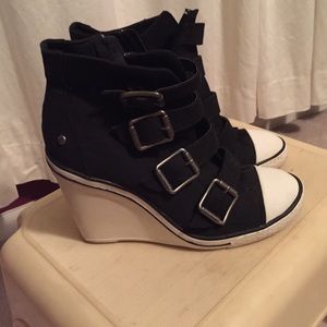 Simply Vera. Sneaker wedges