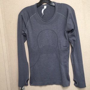 Lululemon-Logo Long Sleeves Top With Thumb Holes