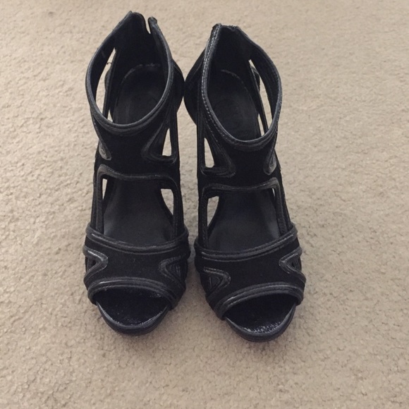Tory Burch Caged Sandals