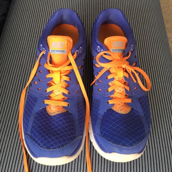 Nike Shoes - Nike Flex 2013 Run - Tennis Shoes