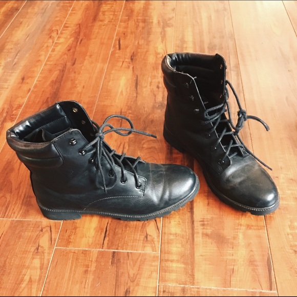 UO Combat Boots