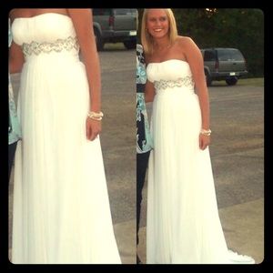 Tony Bowls LeGala Formal