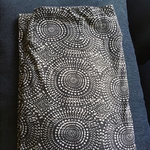 TC Black and White Circular Dot Print Leggings